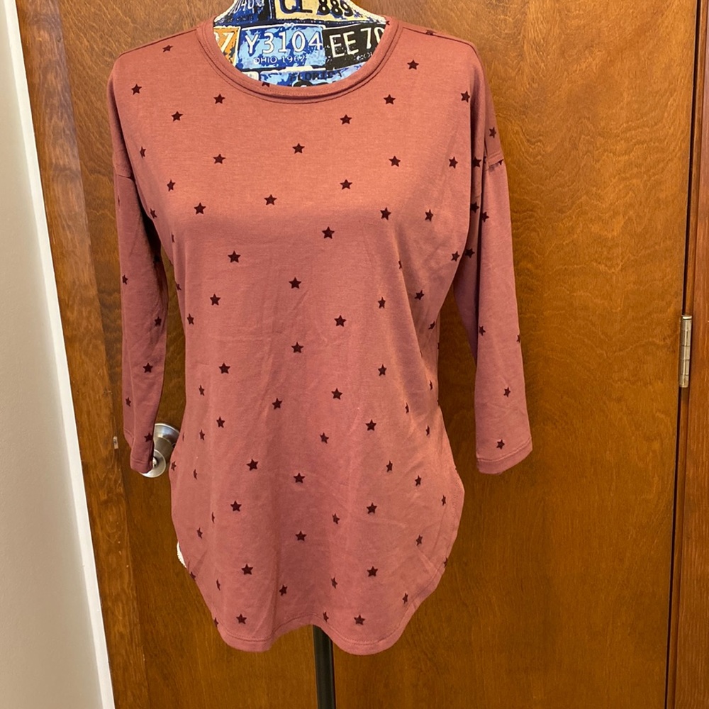 Bobeau quarter sleeves shirt size small , never worn